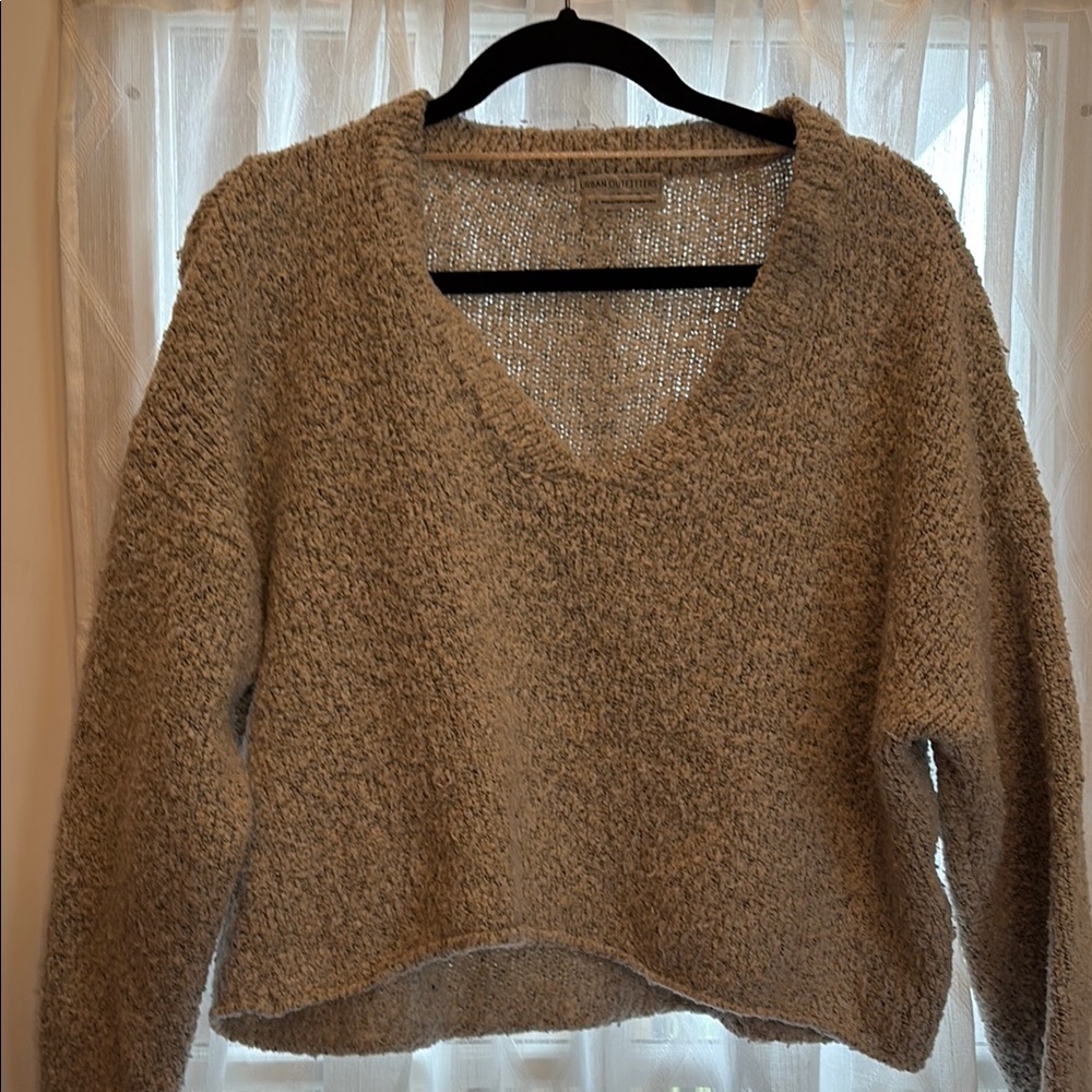 Urban Outfitters Cream V-Neck Sweater Plush Texture, size Large